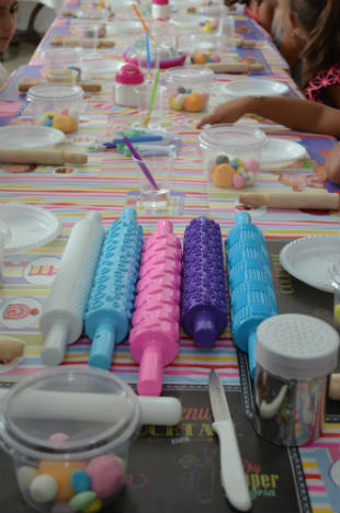 עוגות מעוצבות לימי הולדת, סדנאות לימי הולדת, הפעלות לימי הולדת, עוגות לימי הולדת